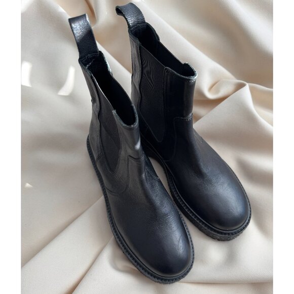 Isabel Marant "Celton" Boot in Black, size 39 (fits 38.5) - Picture 2 of 8